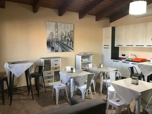 Hostal Room & Breakfast Le Magie