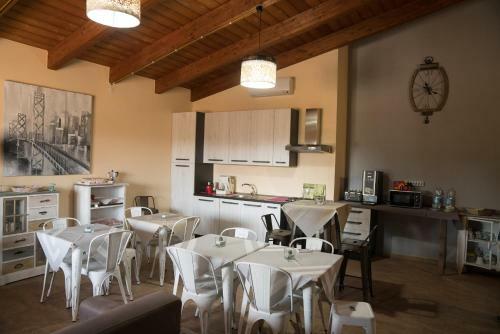 Hostal Room & Breakfast Le Magie