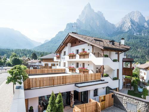 Apartments Sella