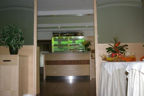 Hostal Pension K�hbacher