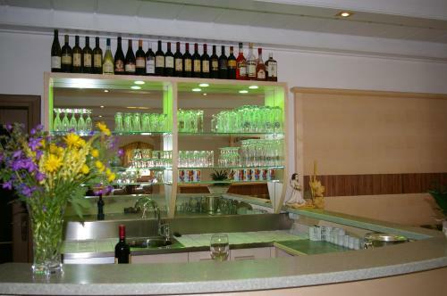 Hostal Pension K�hbacher