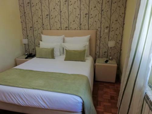 Adelaide Hotel