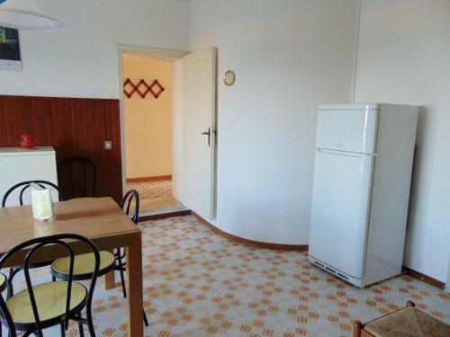 Apartamento M93 - Marcelli, Trilocale Sulla Spiaggia Con Giardino