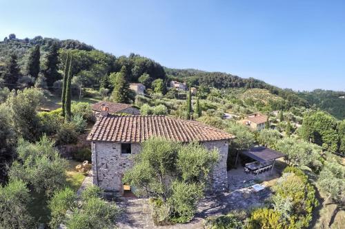 Stignano Villa Sleeps 12 Wifi