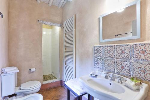 Stignano Villa Sleeps 12 Wifi