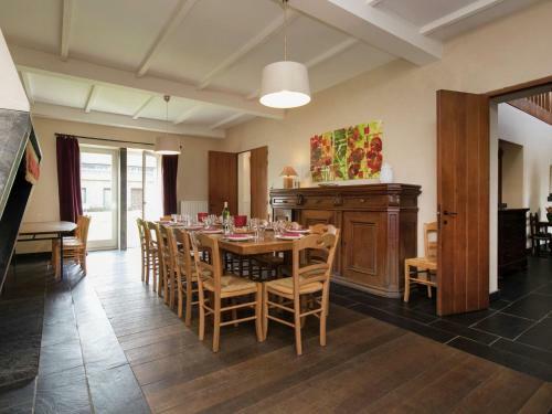 Holiday Home Domaine de La Croix Beausaint