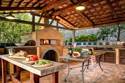 Antica Limonaia - Beautiful Mediterranean Villa