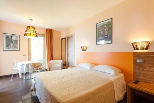 Pontone A Marciano Villa Sleeps 24 Air Con