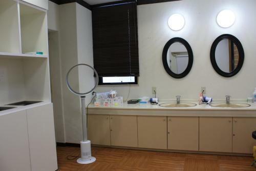 Capsule Hotel & Sauna Noble
