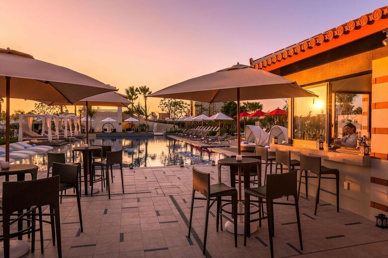 Hotel Doubletree By Hilton Okinawa Chatan Resort