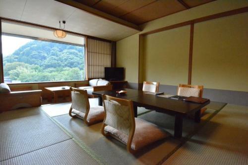 Eirakukan