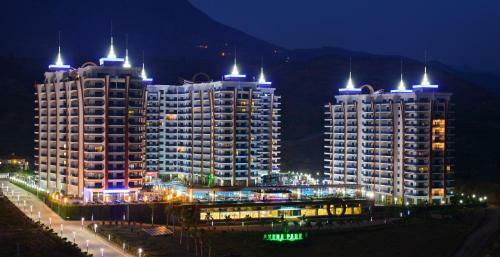Apartamento Azura Park Residence
