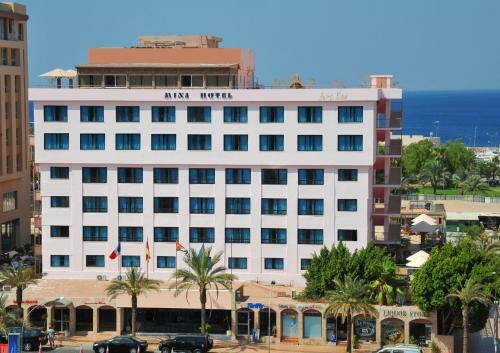 Mina Hotel