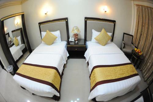 Cedar Hotel