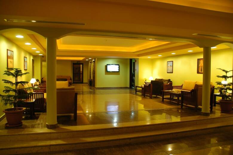 Aquavista Hotel & Suites