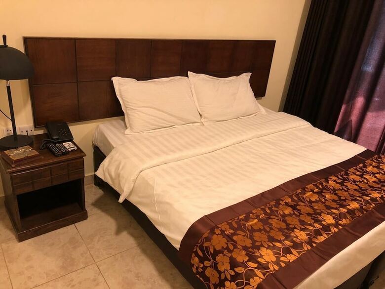 Mass Paradise Hotel