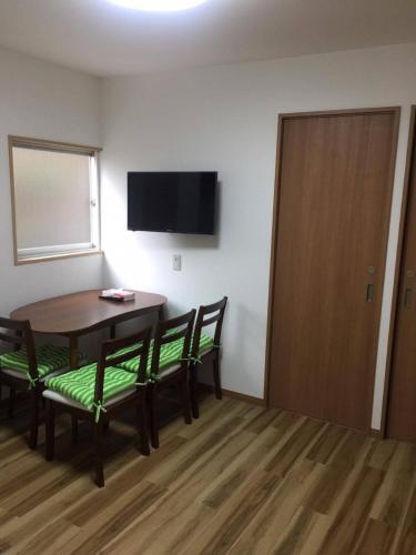 Apartment In Kaminarimon 1f