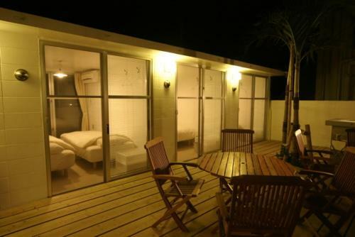 Bed & Breakfast Hanamuro Inn Aka Island