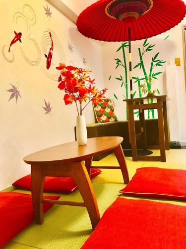 Local Hakozaki Apartment 32