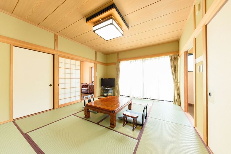 Yufuin Onsen Tsukanoma