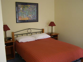 Atwood Motor Inn