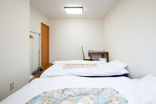 Hostal A Tourist Home Ougiya