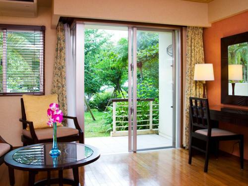 Hotel Coco Garden Resort Okinawa