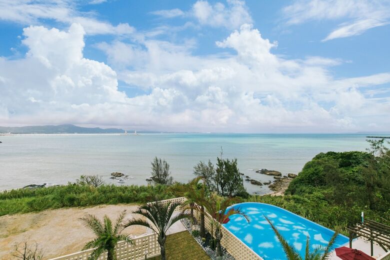 Hotel Hideout Okinawa Uruma