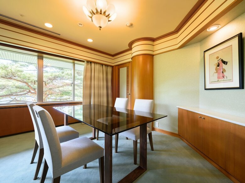 Hotel Urabandai Lake Resort