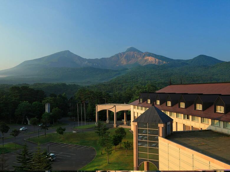 Hotel Urabandai Lake Resort