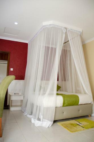 The Noble Hotel & Conference Centre