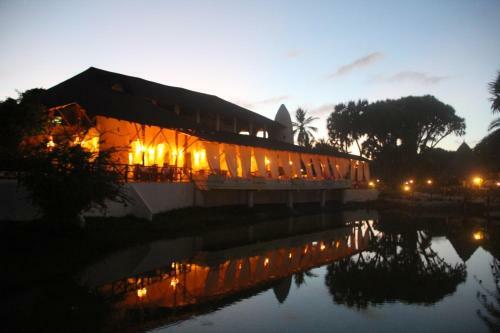 Hotel Angel's Bay Beach Resort