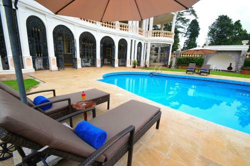 Hotel Sovereign Suites