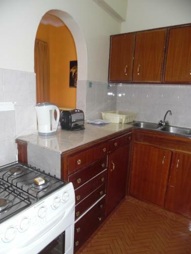 Court Apartments Samra
