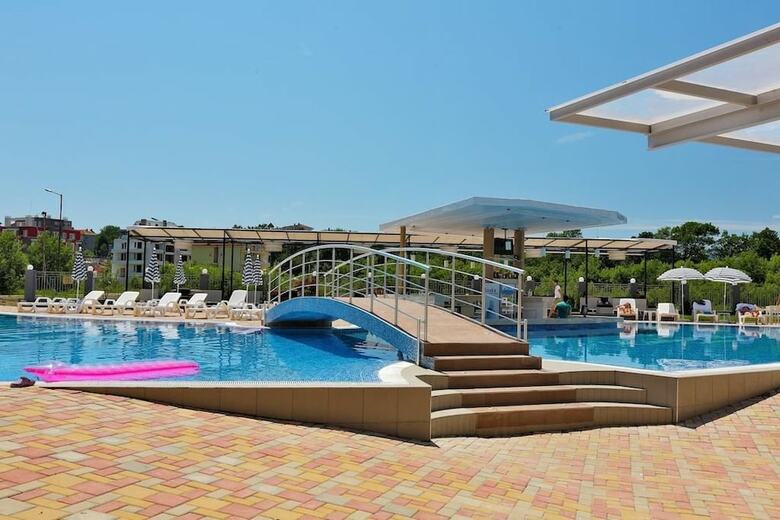 Emberli Aparthotel