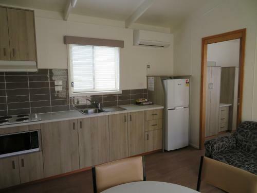 Warrnambool Holiday Park And Motel