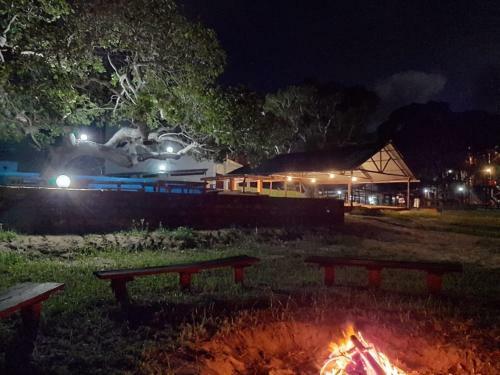 Lodge Eagle Camp Mida Creek