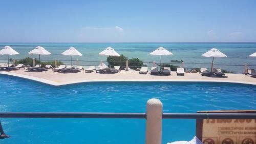 Hotel The One