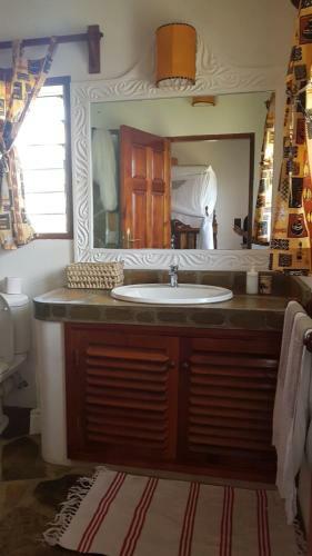 Bed & Breakfast Nyumba Nicole