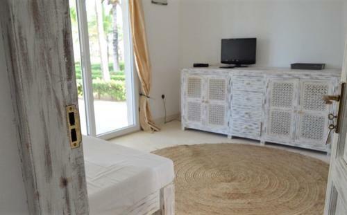 Hotel Life Resort St. Thomas Royal Palm