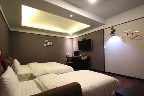 French Code Hotel