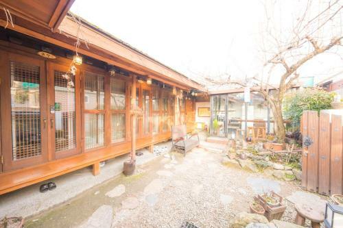 Hostal Chuirakdang