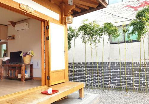 Hostal Beautiful Hanok House