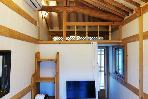 Hostal Yeonwoodang Guesthouse