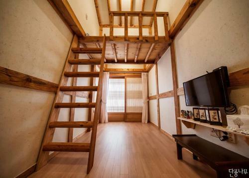 Hostal Jeongga Hanok