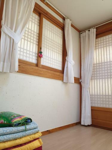 Hostal Jeongga Hanok