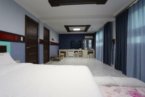 Paradaise Motel