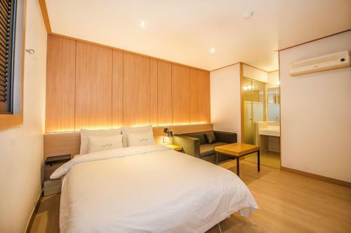 Motel Hotel The Sharp