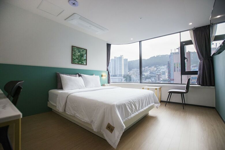 Brown-dot Hotel Songdo