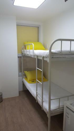 Hostal 24 Guesthouse Nampo Station